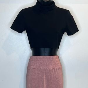 Black crop top tall collar dress shirt w/keyhole double button in the back